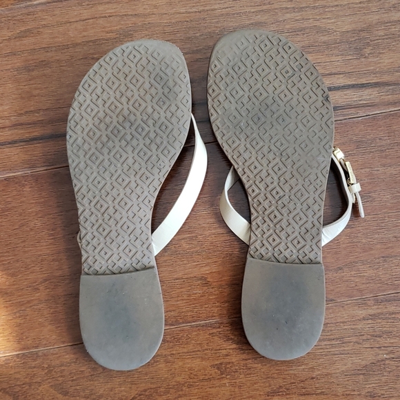 Tory Burch Patent Sandals - Picture 6 of 6